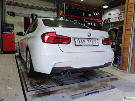 BMW 3시리즈 330I 타이어교체 225 45 18 , 255 40 18 피렐리피제로올시즌 / 서울 강서구 화곡동