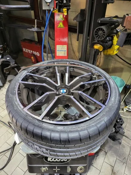 BMW Z4 타이어옆면 파손으로 미쉐린 타이어 장착 / 서울 강서구 화곡동