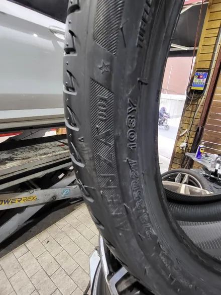 X3 M40I 브리지스톤 순정 아렌자 21인치 타이어로 장착 / 서울 강서구