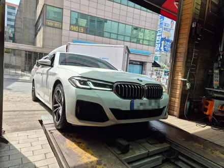 bmw 520i 펑크에도 안전한 런플랫 사계절 타이어 교환하다 / 서울 강서구 화곡동