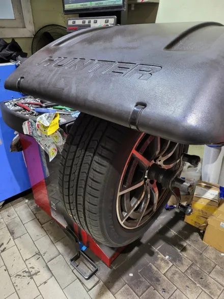 벤츠 glb 35 amg 타이어 코드절상으로 235 50 19 장착 / 서울 강서구 화곡동