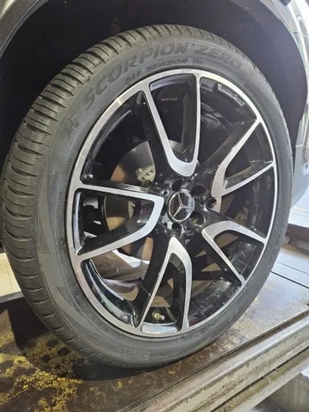 벤츠 glc 43amg 피렐리 타이어 장착으로 승차감이 최고 / 서울 강서구 화곡동