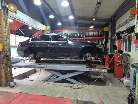 브리지스톤 re004 bmw 3시리즈 타이어 교환했어욧 / 서울 강서구 화곡동