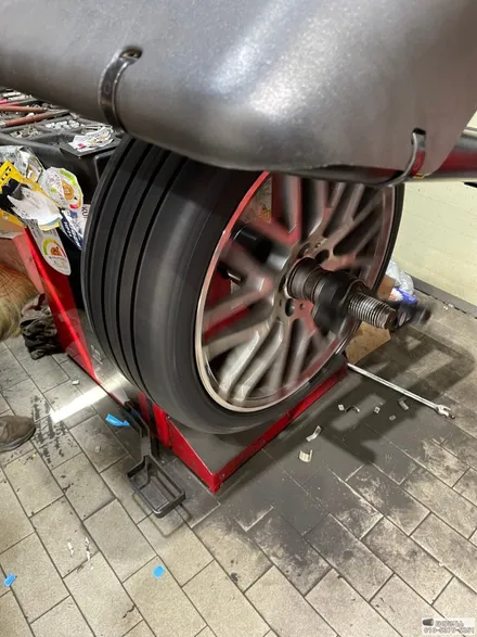 벤츠 A45 amg 19인치 피렐리 올시즌 타이어가 우수하다 / 서울 강서구 화곡동