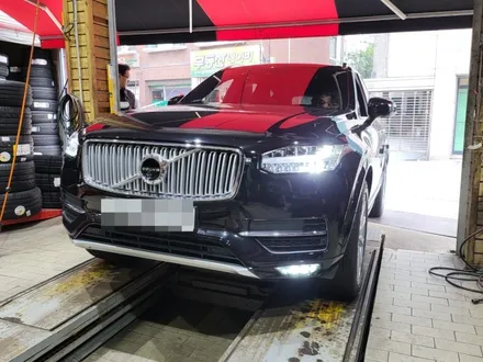 볼보 XC90 피렐리 올시즌 275 45 20 타이어 장착 / 서울 강서구 화곡동