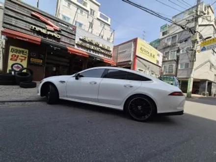 벤츠 gt43amg 타이어 미쉐린 ps4s 접지력이 좋아요 / 서울 강서구 화곡동