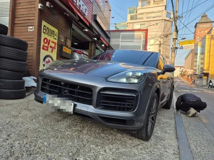 포르쉐 카이엔 실용성이 우수한 컨티넨탈 정품 타이어 추천 / 서울 강서구 화곡동