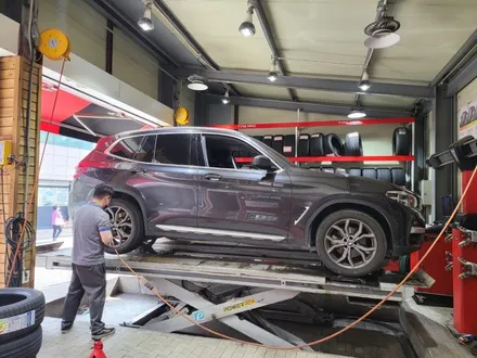 BMW X3 출고형 런플랫 245 50 19 타이어 장착기 / 서울 강서구 화곡동
