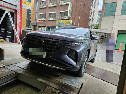 여의도 투싼 NX4 미쉐린 235 60 18 타이어 제품 장착 / 서울 강서구