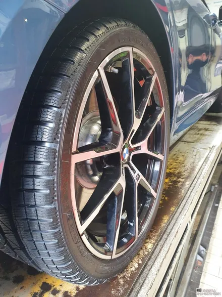 BMW 8시리즈 840I 겨울철 미쉐린 윈터타이어 장착으로 안정감을 찾다. / 서울 강서구 화곡동
