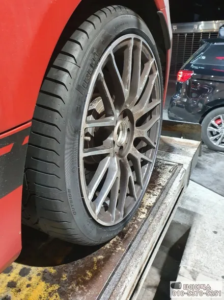 목동 부천에 벤츠 C63AMG 타이어 교체 했습니다. / 서울 강서구 화곡동