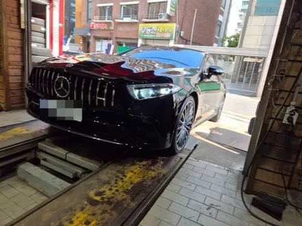 벤츠 CLS450 타이어 옆면 손상으로 컨티넨탈 타이어 장착 / 서울 강서구 화곡동