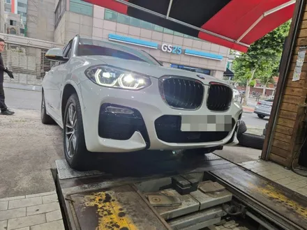 BMW X3 안전한 사계절 런플랫 타이어 245 50 19 제품은? / 서울 강서구 화곡동