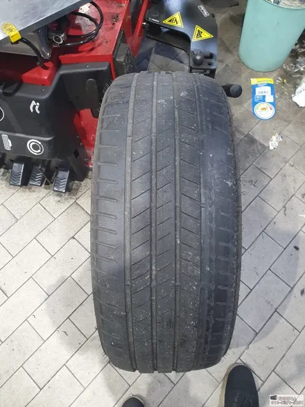 BMW X3 19인치 순정 브리지스톤 런플렛 245/50R19 ALENZA001 / 서울 강서구 화곡동