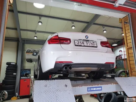 BMW 3시리즈 330I 타이어교체 225 45 18 , 255 40 18 피렐리피제로올시즌 / 서울 강서구 화곡동