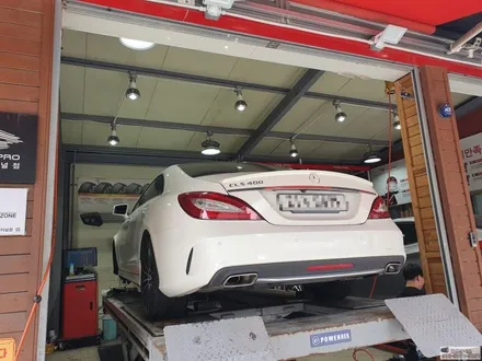 벤츠 cls400 19인치 타이어교체 255 35 19 피렐리피제로 수입타이어전문점 / 서울 강서구 화곡동