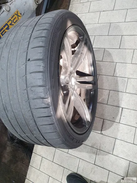 BMW M4 19인치 가성비 뛰어난 브리지스톤 RE004 / 서울 강서구 화곡동