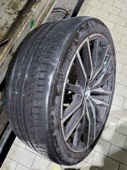 bmw x5 m50i 출고형 컨티넨탈 타이어 교체 / 서울 강서구