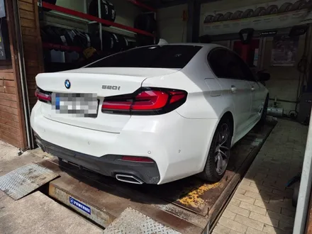 bmw 520i 펑크에도 안전한 런플랫 사계절 타이어 교환하다 / 서울 강서구 화곡동