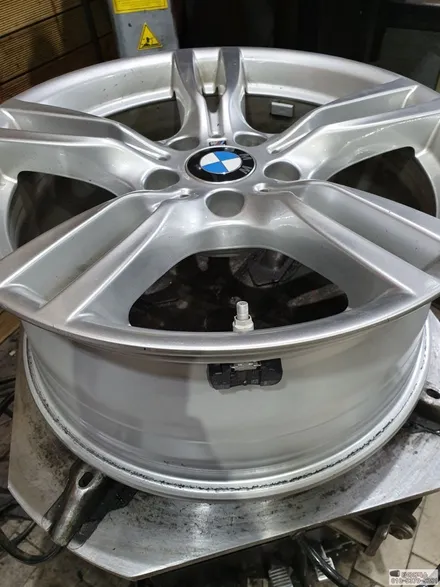 BMW 3시리즈 330I 타이어교체 225 45 18 , 255 40 18 피렐리피제로올시즌 / 서울 강서구 화곡동