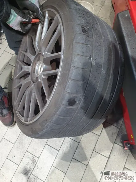 목동 부천에 벤츠 C63AMG 타이어 교체 했습니다. / 서울 강서구 화곡동