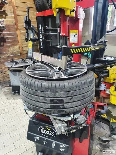 BMW X4 M팩 미쉐린 PS4S 타이어추천 최고의 그립력 245/40R20 , 275/35R20 / 서울 강서구 화곡동