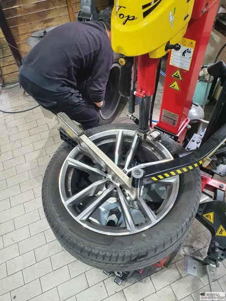 BMW X3 안정감이 좋은 런플렛타이어 추천 피렐리 P7 신투라토 245/50R19 / 서울 강서구 화곡동