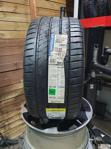 아우디 rs5 20인치 타이어교체 일산 285 30 20 미쉐린타이어 ps4s 전문점 / 서울 강서구 화곡동