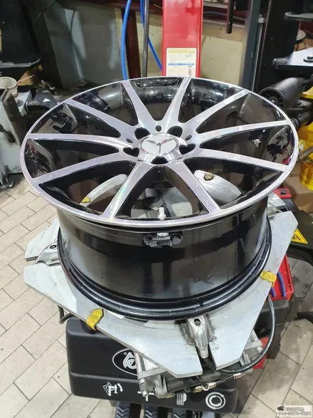 벤츠 SLC43AMG 타이어교체 미쉐린 PS4 추천 225/40R19 , 255/35R19 / 서울 강서구 화곡동