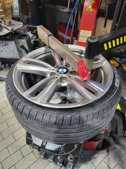 bmw 4시리즈 225 40 19 , 255 35 19 사계절 타이어 추천은? / 서울 강서구 화곡동