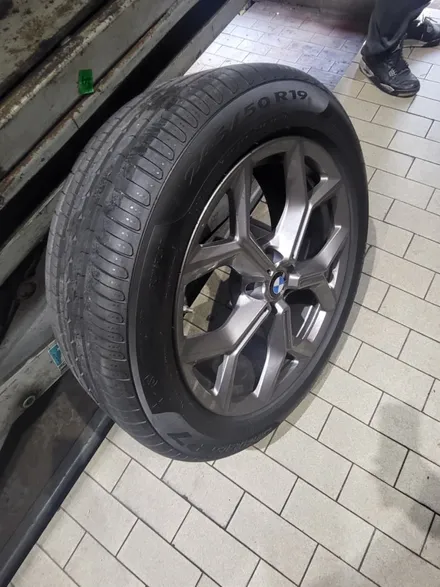 bmw x3 영등포 금호 윈터타이어 245 50 19 교체 / 서울 강서구 화곡동