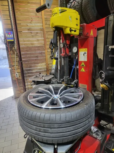 BMW 320d 추천 타이어 225 50r 17 제품은? / 서울 강서구 화곡동