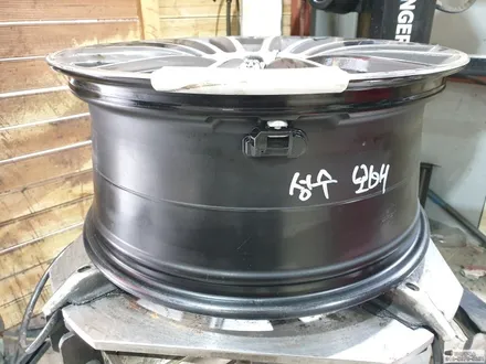 벤츠 cls400 19인치 타이어교체 255 35 19 피렐리피제로 수입타이어전문점 / 서울 강서구 화곡동