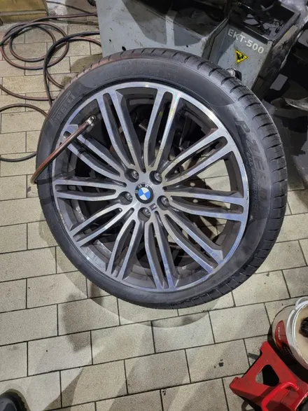 BMW 520d 245 40 19 , 275 35 19 사계절 타이어 추천은? / 서울 강서구 화곡동