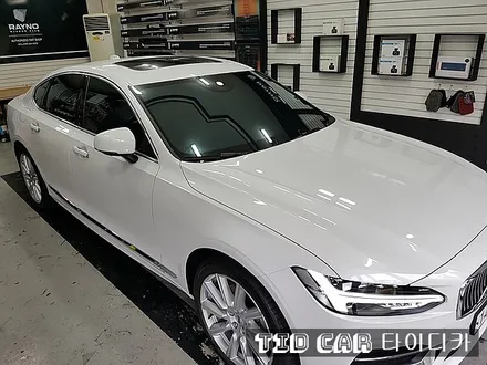 해운대썬팅 해운대신차 부산신차 타이디카 유리막코팅 레이노썬팅 레이노반사 레이노크로마 R9 크로마R9 / 부산,해운대구