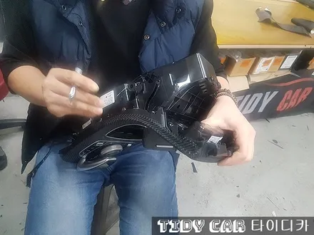 부산랩핑 해운대랩핑 타이디카 카본 실내랩핑 벤츠 해운대 클리프 에이버리 레이노썬팅 / 부산,해운대구