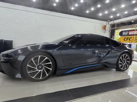 인천랩핑 BMW i8 펄감 끝내주는 블랙으로 바뀌었습니다! / 인천 부평동