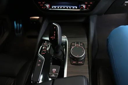 인천랩핑☆BMW G30실내랩핑 시공으로 실내분위기UP!! / 인천 부평동