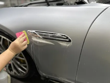 벤츠 SL63 AMG, 무척 큰 본넷도 한 장 시공 가능한 큰 PPF는 천안 PPF 디코에 있어요. / 천안시 동남구 신방동