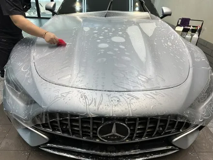벤츠 SL63 AMG, 무척 큰 본넷도 한 장 시공 가능한 큰 PPF는 천안 PPF 디코에 있어요. / 천안시 동남구 신방동