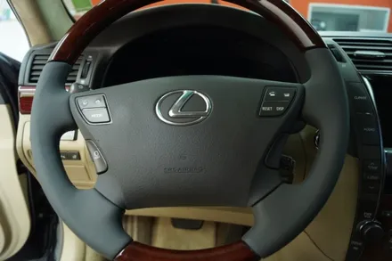 렉서스 ls460 핸들 복원 :: 천안 인케어 디코 자동차 핸들 복원 / 천안시 동남구 신방동