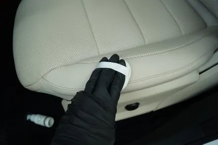 벤츠 E200 베이지 시트 가죽 코팅 :: 신차가 아니어도 괜찮아요 / 천안시 동남구 신방동