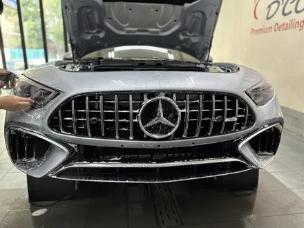 벤츠 SL63 AMG, 무척 큰 본넷도 한 장 시공 가능한 큰 PPF는 천안 PPF 디코에 있어요. / 천안시 동남구 신방동