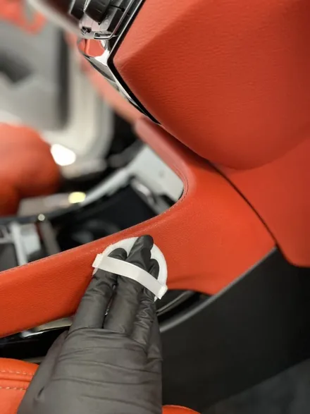 BMW X2m35i UG 가죽 코팅 :: 마그마 레드 시트에도 가죽 코팅을 / 천안시 동남구 신방동