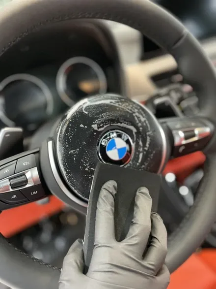 BMW X2m35i UG 가죽 코팅 :: 마그마 레드 시트에도 가죽 코팅을 / 천안시 동남구 신방동