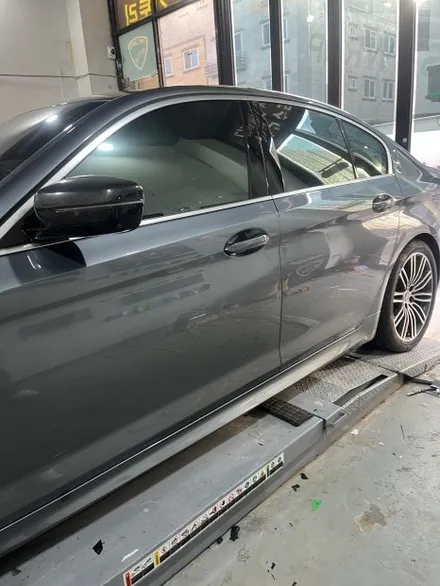 BMW G30 5시리즈 530i 스톤그레이 전체 랩핑 작업 안산 / 경기 안산