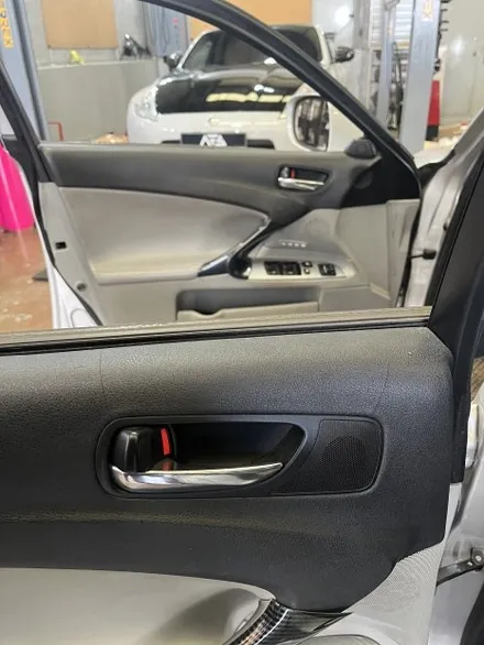 Lexus is250 도어트림 스웨이드 랩핑 작업 안산 / 경기 안산