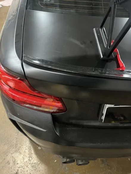 BMW F87 M2 APR Performance 67인치 윙 스포일러 장착 트렁크 메꾸기 랩핑 재시공 작업 / 경기 안산