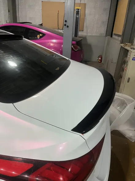 제네시스 DH G80 PET White to Pink 전체랩핑 전체제거 사고수리 번호판등 교환 스포일러 글라스윙 장착 튜닝 안산 / 경기 안산