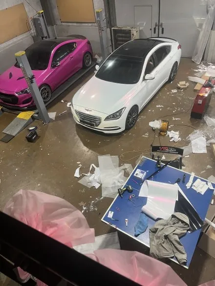 제네시스 DH G80 PET White to Pink 전체랩핑 전체제거 사고수리 번호판등 교환 스포일러 글라스윙 장착 튜닝 안산 / 경기 안산
